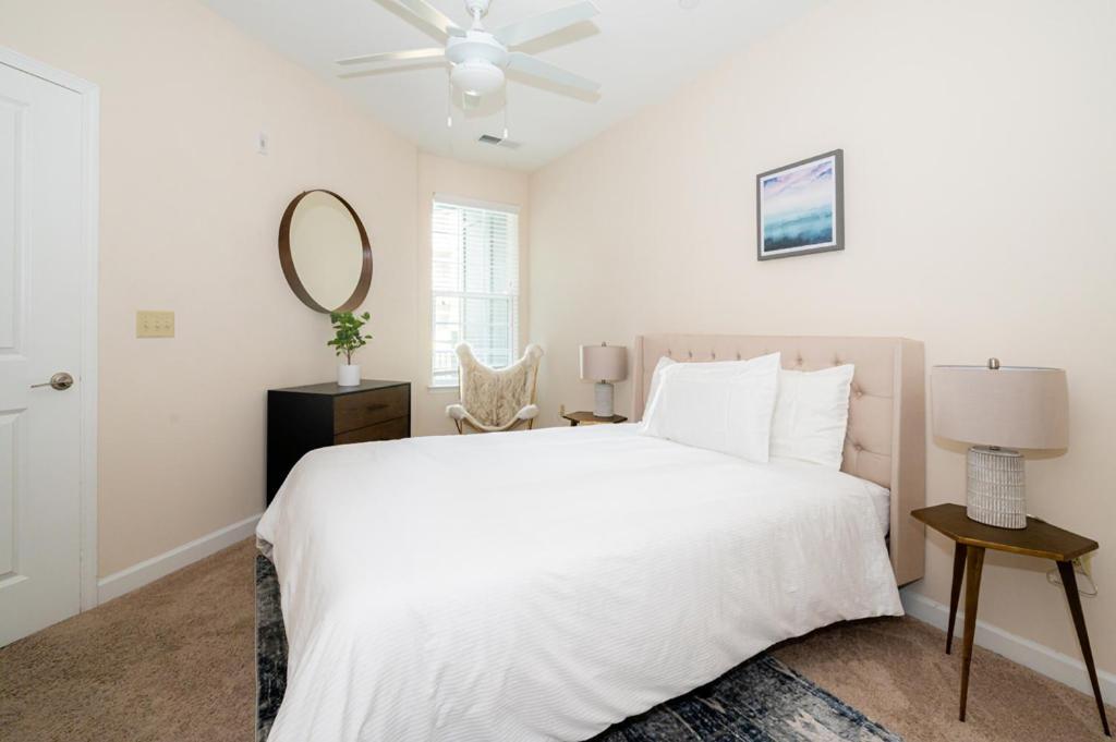 Beautiful 1Br W Balcony Gym Patio Areas Charlotte Exterior photo